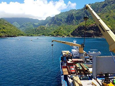 Aranui 5 cargo ship cruise