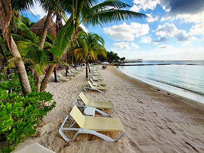 All-inclusive Seaside Suites Beach Rivera Maya Mexico