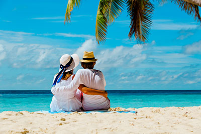 Couple enjoying an all-inclusive Mexico vacation
